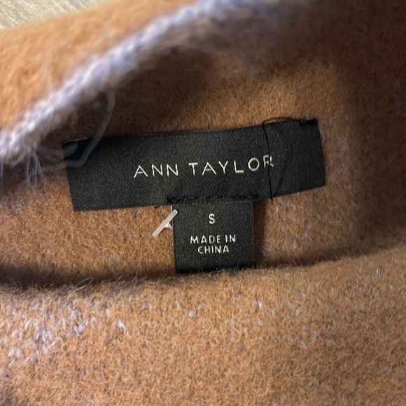 Ann Taylor Sweater - Picture 3 of 5